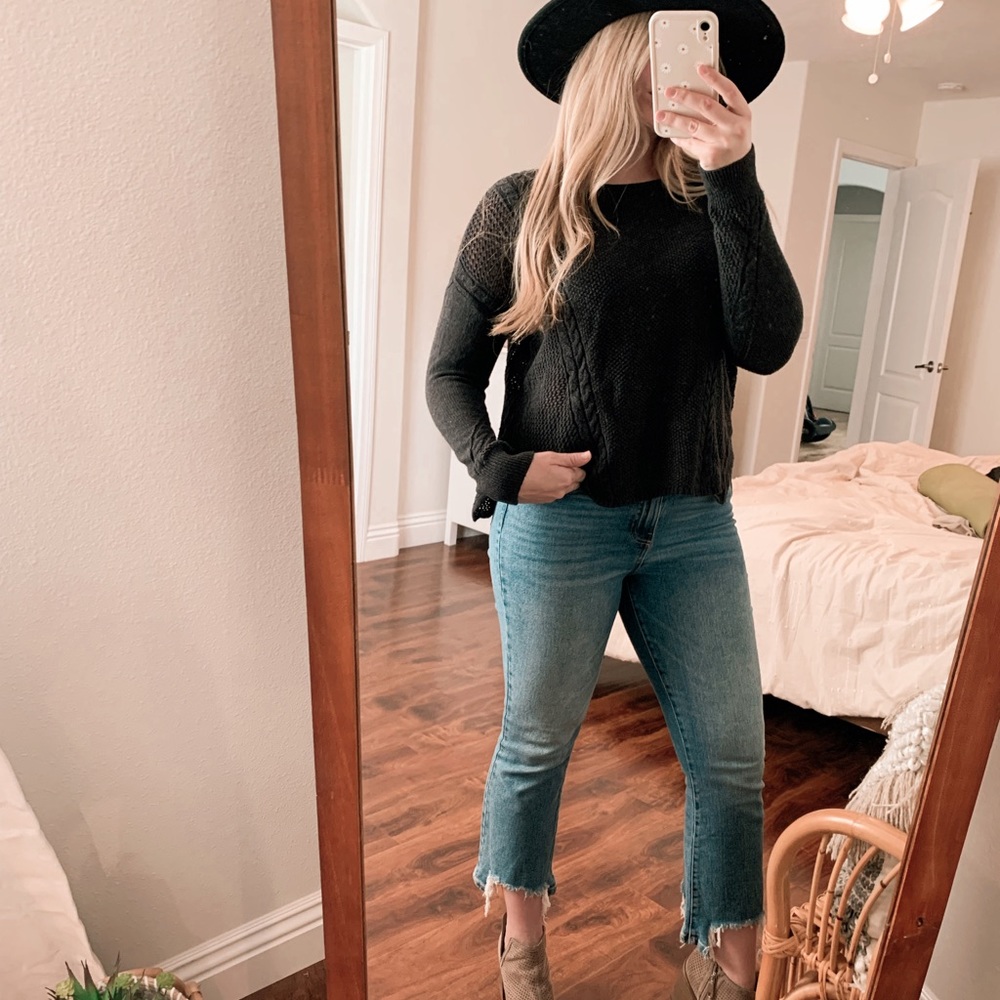 American Eagle cableknit sweater.